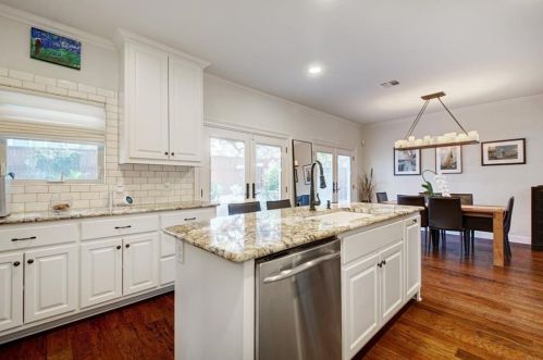 2307 Alta Vis Ave, Austin TX 78704-5229 exterior