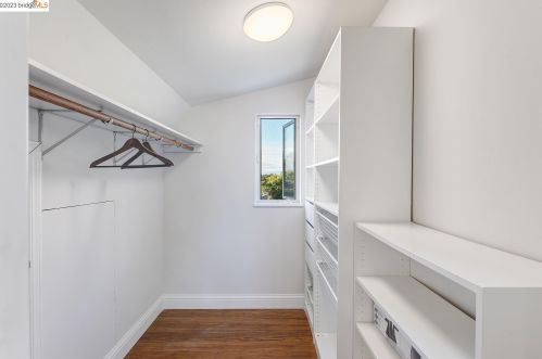 1502 10th St, Berkeley CA 94710-2376 exterior