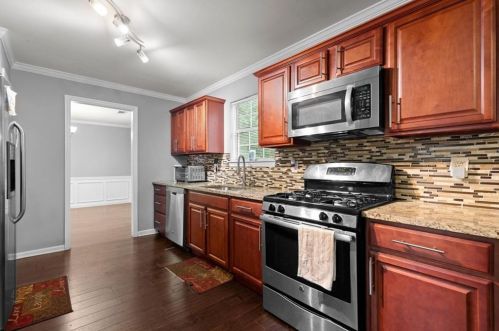 5961 Duren Mdw Dr, Lithonia GA 30058-3592 exterior