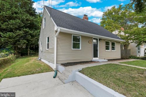 13210 Midway Ave, Rockville MD 20851-1813 exterior