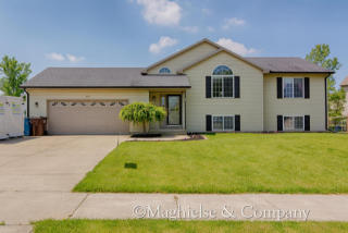 414 Voyager Dr, Wayland, MI 49348-9150