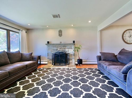 240 Gerald Dr, Chester PA 19014-1717 exterior