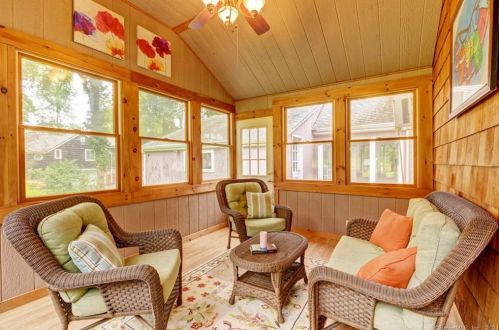 108 Hickory Hl Rd, New Britain CT 06052-1009 exterior