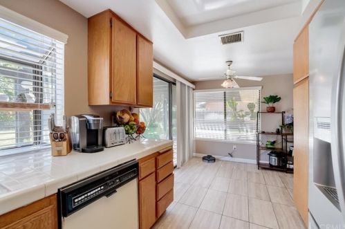 7910 Maria Dr, Riverside CA 92509-7012 exterior