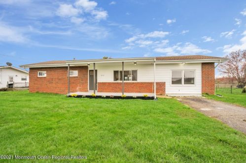 472 Wrightstown Sykesville Rd, North Hanover, NJ 08562-1522