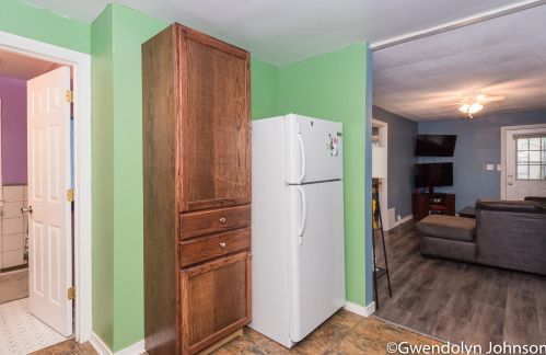 1321 Whiting St, Wyoming MI  49509-1052 exterior