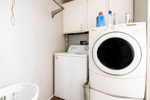 9524 Red Arrow Hwy, Watervliet MI 49098-8552 exterior