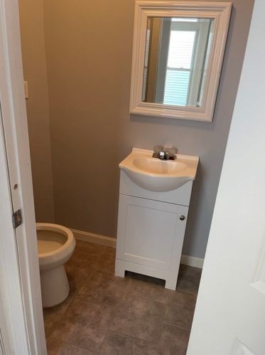 28 Wilmont, Springfield MA 01108-1823 exterior