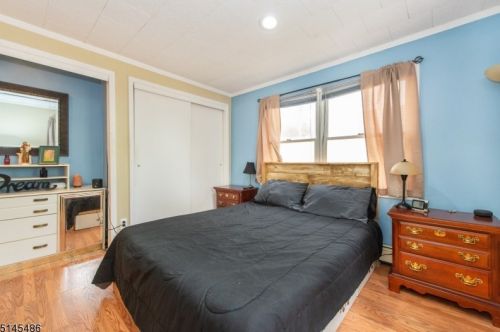 504 Brooklyn Mtn Rd, Hopatcong NJ 07843-1275 exterior