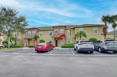 9059 Gervais Cir, Naples, FL 34120-4776