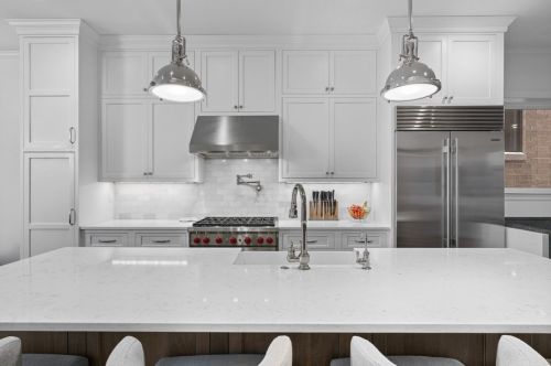 1626 Hermitage Ave, Chicago IL 60622-1402 exterior