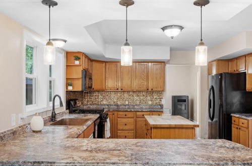 465 Josiah Bartlett Rd, Concord NH 03301-5919 exterior