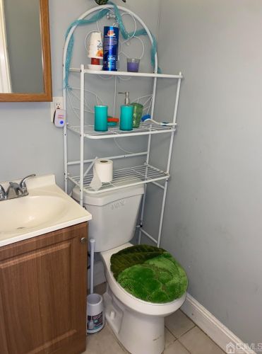 26 Becker Ter, Irvington NJ 07111-1311 exterior