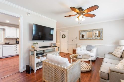 1998 Commodore Ln, Atlanta GA  30341-1558 exterior