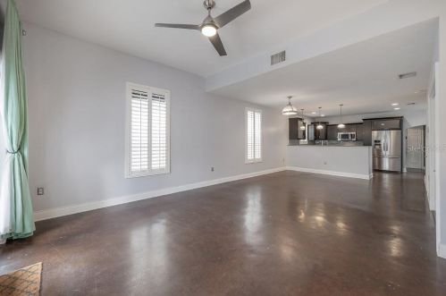 406 Oregon Ave, Tampa FL 33607-2803 exterior