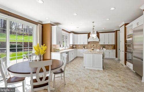 101 Indian Springs Dr, Media PA 19063-5622 exterior