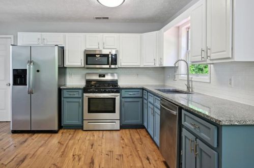 7250 Wheeler Ct, Lithonia GA  30058-9043 exterior