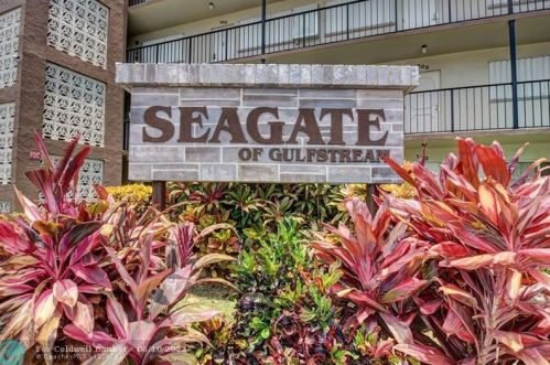 2016 Federal Hwy, Boynton Beach FL 33435-6965 exterior