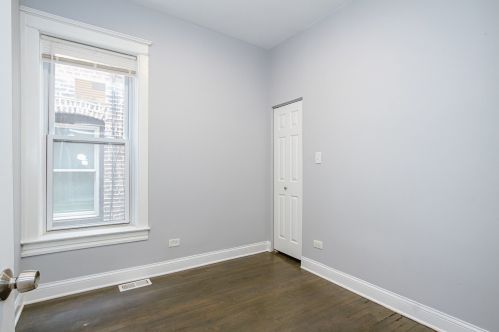 1647 Central Park Ave, Chicago IL 60647-4701 exterior