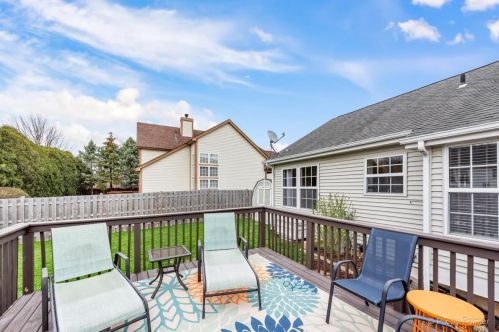 1772 Kennsington Ln, Bull Valley IL 60014-2047 exterior