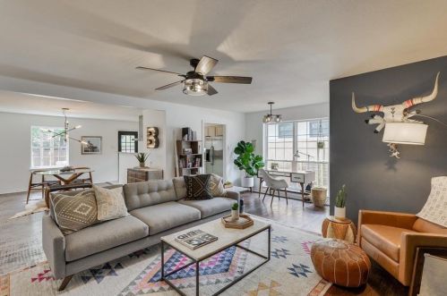 9907 Coldwater Cir, Dallas, TX 75228-3633