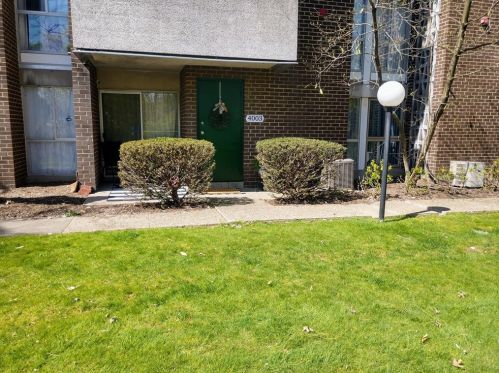 4003 Charlemagne Cir, Pittsburgh PA  15237-2917 exterior