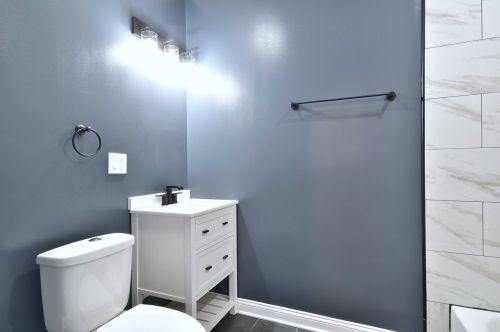 1706 Lockwood Ave, Chicago IL  60639-4319 exterior