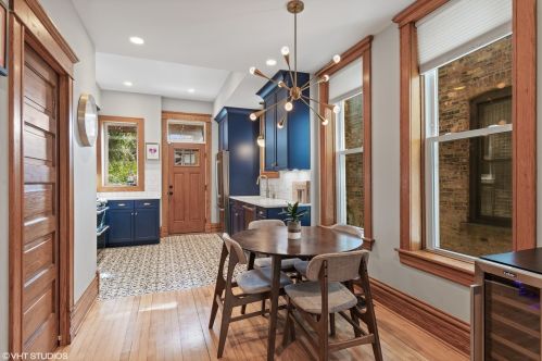 2163 Leland Ave, Chicago IL 60625-1528 exterior