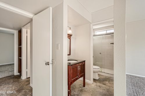 15028 40 Pl, Phoenix AZ 85050-8972 exterior