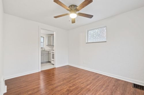 145 Groveland St, Pittsburgh, PA 15234-2923