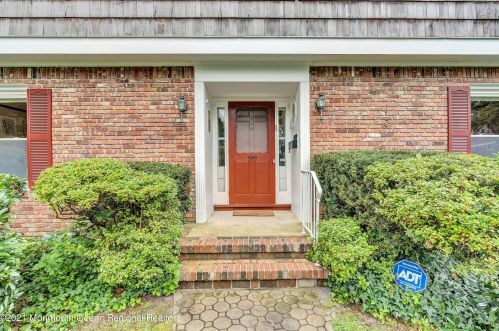 600 Edgemere Dr, Red Bank NJ 07711 exterior