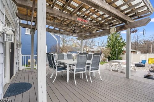 2065 Prospect Ave, Scotch Plains NJ 07076-1369 exterior