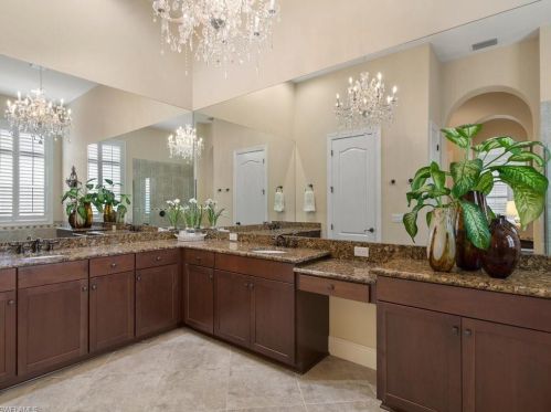 9313 Vercelli Ct, Naples FL 34113-7748 exterior