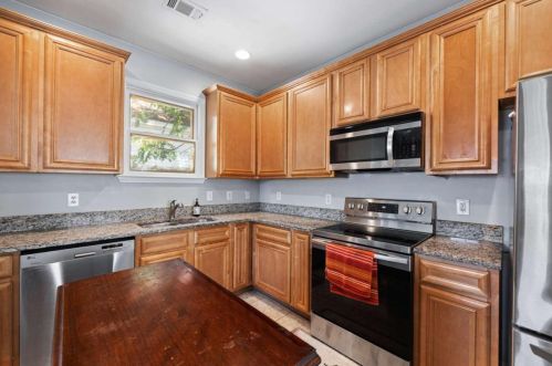 898 Allene Ave, Atlanta GA 30310-3440 exterior