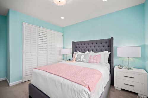 1871 Bryan Ave, Tustin CA 92780-4703 exterior