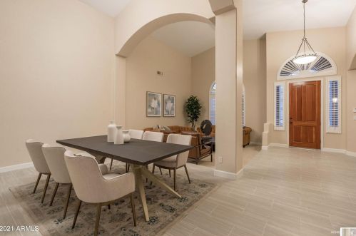 723 Amberwood Dr, Phoenix AZ  85045-0634 exterior