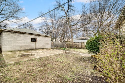 1238 109 Pl, Chicago IL 60655-4001 exterior