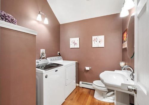 31 Candlestick Rd, North Andover MA 01845-3235 exterior