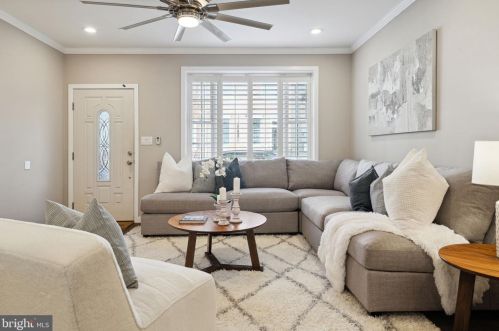 630 Catharine St, Philadelphia PA  19147-2937 exterior