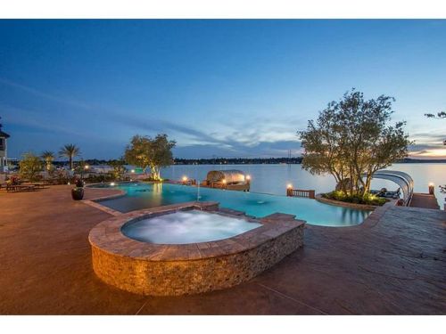 64 Benthaven Isle, Montgomery TX  77356-8299 exterior