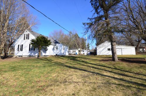 960 60 St, Grand Rapids MI 49508-7054 exterior