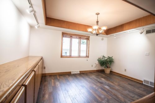 2424 Parnell Ave, Milwaukee WI 53221-4253 exterior