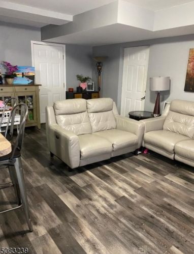 443 Irvine Turner Blvd, Newark NJ 07108-2465 exterior