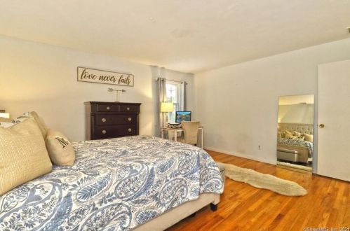 26 Dauria Dr, Seymour CT 06483-2305 exterior