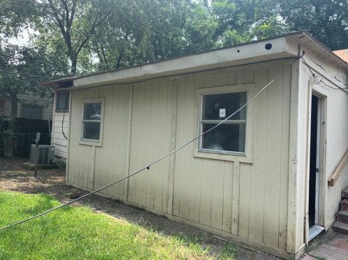 2218 Farola Dr, Dallas TX  75228-2228 exterior