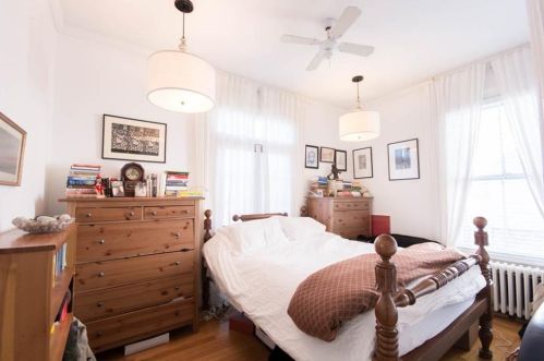 30 Gould St, Middletown RI 02840-2144 exterior