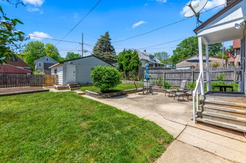 211 62, Milwaukee WI 53214-1822 exterior