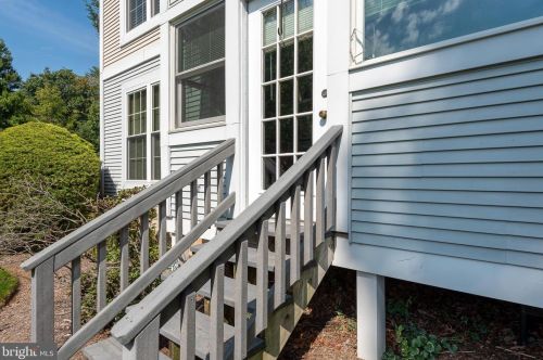 804 Country Pl Dr, Lancaster PA 17601-1793 exterior