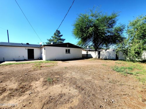 2321 47 Dr, Phoenix AZ 85031-1408 exterior