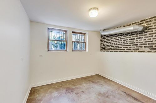 2324 Armitage Ave, Chicago IL 60647-4342 exterior